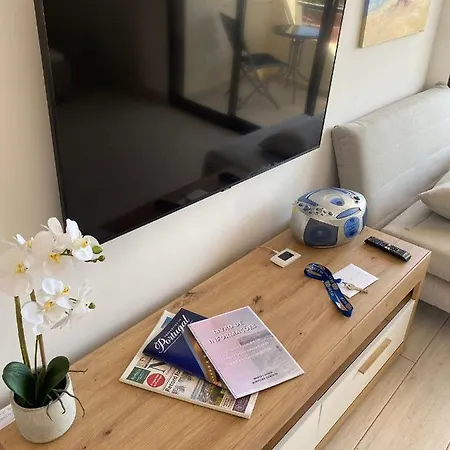 Com Piscinas E Tenis - 7 Mins Da Appartement